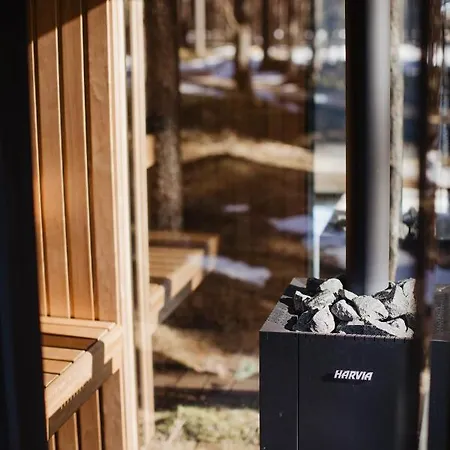 Oeoed Hoetels Laheranna Sudu- With Sauna Ihasalu